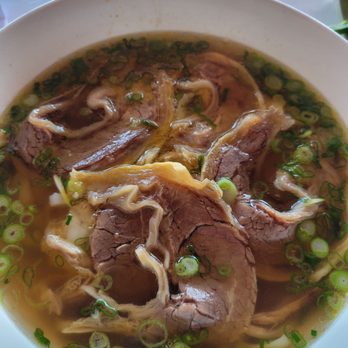Pho Huong Lan - Pho with flank and fresh noodles - Vietnamese Near Me - Orlando, Florida Pho Huong Lan - Pho with flank and fresh noodles - Vietnamese Near Me - Orlando, Florida