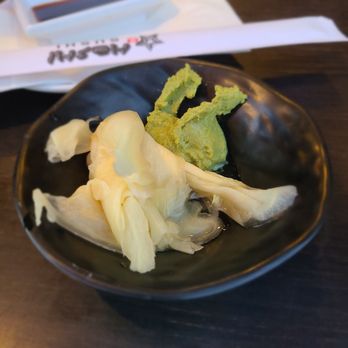 Hoshi Sushi - lots of ginger - Sushi Bars Near Me - Fullerton, California