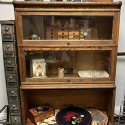 Crossroads Vintage & Antiques