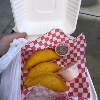 Empanadas Colombianas Luis Panes - Yummmm - Colombian Near Me - Tacoma, Washington Empanadas Colombianas Luis Panes - Yummmm - Colombian Near Me - Tacoma, Washington