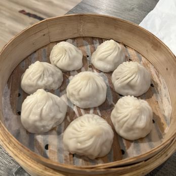 I Shanghai Delight - Pork Soup Dumplings - Shanghainese Near Me - Sacramento, California I Shanghai Delight - Pork Soup Dumplings - Shanghainese Near Me - Sacramento, California