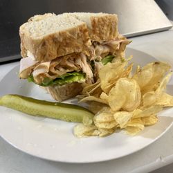Dixie’s Deli & More