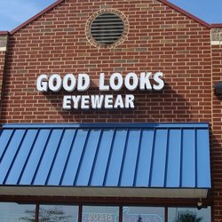 Good Looks EyeWear - Scott & Christie
