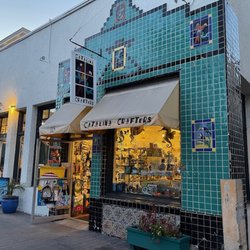 Catalina Crafters - Oooh, promising exterior.