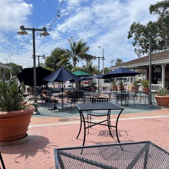 JoJo's Creamery - Outdoor patio - common area - Ice Cream & Frozen Yogurt Near Me - Encinitas, California JoJo's Creamery - Outdoor patio - common area - Ice Cream & Frozen Yogurt Near Me - Encinitas, California