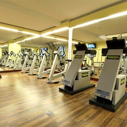 On Stage Training Center