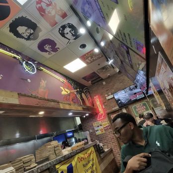 Devil Dawgs - South State - Hot Dogs Near Me - Chicago, Illinois Devil Dawgs - South State - Hot Dogs Near Me - Chicago, Illinois