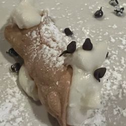 Bi Vio Ristorante - Fresh Cannolo