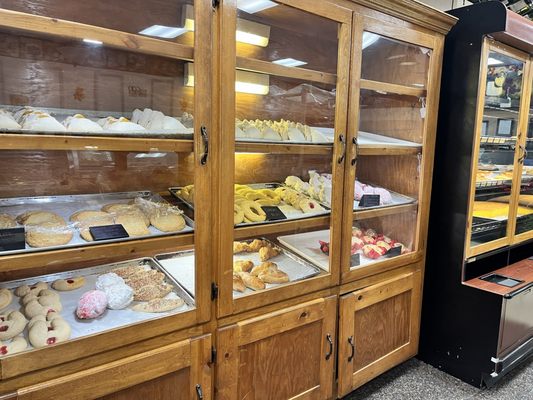 The Three Mothers Cuisine & Bakery by null