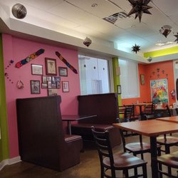Sombrero's Cafe - Dining