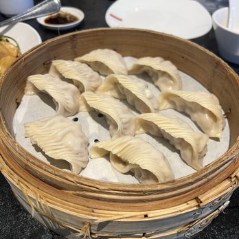 Din Tai Fung 鼎泰豐 - Pork and Shrimp Dumplings - Dim Sum Near Me - Vancouver, British Columbia Din Tai Fung 鼎泰豐 - Pork and Shrimp Dumplings - Dim Sum Near Me - Vancouver, British Columbia
