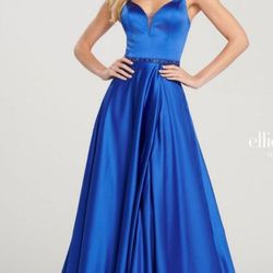 Sue La La Couture - Ellie Wilde
