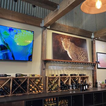 Williamson Wines - Bar area where I was entranced by their YouTube channel of food making - Wine Tasting Room Near Me - Healdsburg, California Williamson Wines - Bar area where I was entranced by their YouTube channel of food making - Wine Tasting Room Near Me - Healdsburg, California