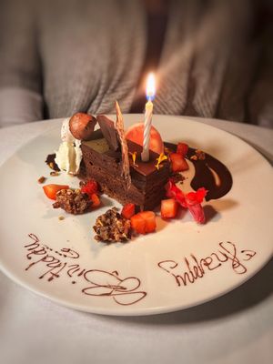 Alouette Bistro by null