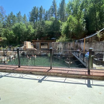 Moccasin Springs - Medical Spas Near Me - Hot Springs, South Dakota