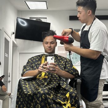 Hypecuts Barber + Shop - Peters the man! - Barbers Near Me - Newport Beach, California Hypecuts Barber + Shop - Peters the man! - Barbers Near Me - Newport Beach, California