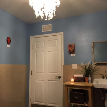 Bun Belly - This is the individual restroom that can accommodate only one at a time. - Vietnamese Near Me - Austin, Texas Bun Belly - This is the individual restroom that can accommodate only one at a time. - Vietnamese Near Me - Austin, Texas