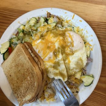Loula's Cafe - Vegetarian "bighorn" with sourdough toast - Breakfast & Brunch Near Me - Whitefish, Montana