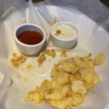 Yard House - Wisconsin Fried Cheese Curds - Vegetarian Near Me - Gaithersburg, Maryland Yard House - Wisconsin Fried Cheese Curds - Vegetarian Near Me - Gaithersburg, Maryland