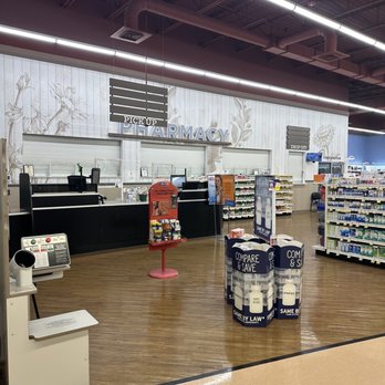 Food City - the inside of a grocery store - Grocery Near Me - Sevierville, Tennessee