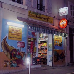 La Superette Fiolle - Devanture by night!