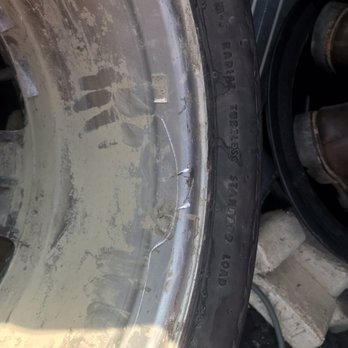 DOBBS TIRE AND AUTO CTR - Quality work - Oil Change Stations Near Me - Collinsville, Illinois DOBBS TIRE AND AUTO CTR - Quality work - Oil Change Stations Near Me - Collinsville, Illinois