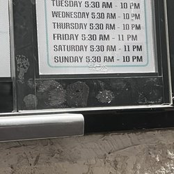 Tom's Famous Burgers
