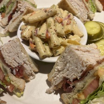 Cavanaugh's Rittenhouse - The turkey club was out of this world fabulous - Sports Bars Near Me - Philadelphia, Pennsylvania