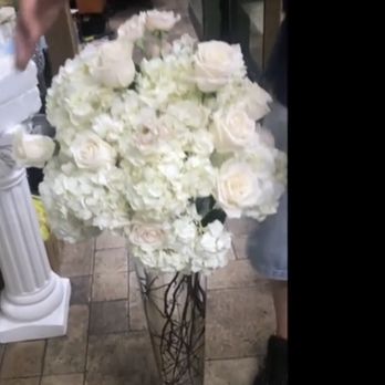 A W Flowers - Sample of what our wedding day flowers were supposed to look like - Florists Near Me - Kearny, New Jersey