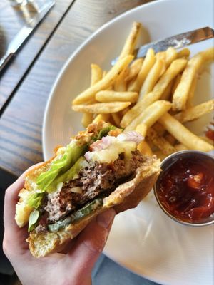 Shutters on King by null