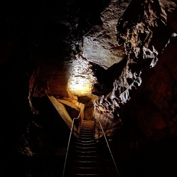 Diamond Caverns - Parks Near Me - Park City, Kentucky