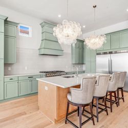 Coastal Cabinets & Countertops