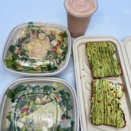 Salad with peanut dressing, salad with Caesar dressing, "Chill" smoothie and avocado toast! Salad with peanut dressing, salad with Caesar dressing, "Chill" smoothie and avocado toast!