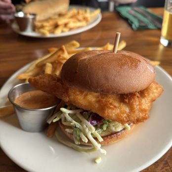 Bacchus Pub - Fish sandwich with coleslaw - Pubs Near Me - Bozeman, Montana Bacchus Pub - Fish sandwich with coleslaw - Pubs Near Me - Bozeman, Montana