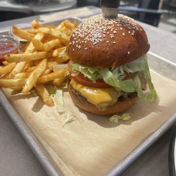 The Kitchen At Priest Ranch - Smash Burger - Wine Bars Near Me - Yountville, California The Kitchen At Priest Ranch - Smash Burger - Wine Bars Near Me - Yountville, California