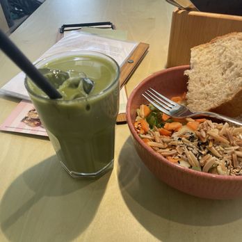 Katzentempel München - Matcha maple latte - Vegan Near Me - Munich, BY Katzentempel München - Matcha maple latte - Vegan Near Me - Munich, BY