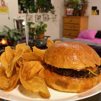 Henry Parsons Project - Miss Lee's Pork Belly Burger - New American Near Me - Pasadena, California