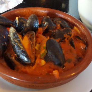 El Pulpo & Tapas Bar - happy hour mussels - Seafood Near Me - Middletown, Connecticut El Pulpo & Tapas Bar - happy hour mussels - Seafood Near Me - Middletown, Connecticut