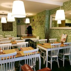 Casa do Mercado Lisboa - Filho da Mãe Bio Restaurant 100% Bio Bar and Restaurant everyday with fresh daily options for breakfast, brunch, lunch, tapas or dinner.