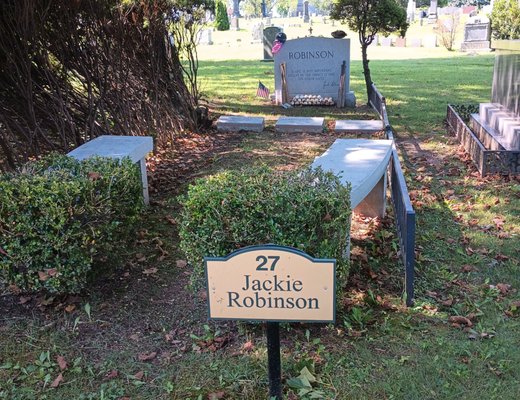 Cypress Hills Cemetery by null