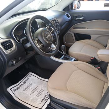 Ricas mobile detail - Front interior - Auto Detailing Near Me Ricas mobile detail - Front interior - Auto Detailing Near Me
