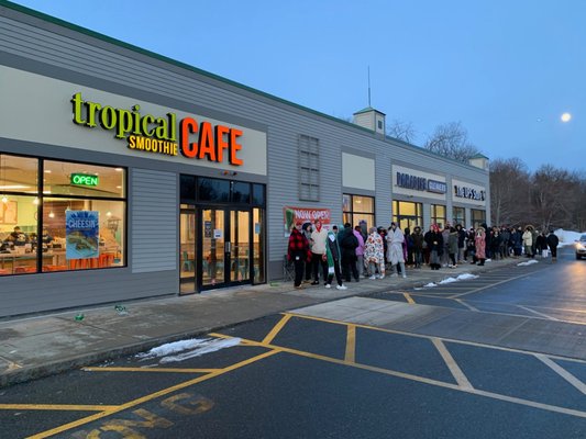Tropical Smoothie Cafe by null