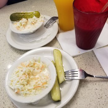 Cross Bay Diner - American Near Me - Howard Beach, New York