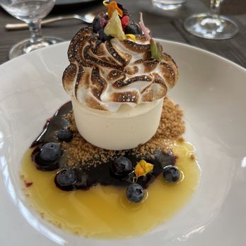 Gunther & Co - Frozen lemon meringue "tart" - Seafood Near Me - Baltimore, Maryland