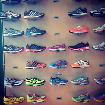 Potomac River Running - Shoe Stores Near Me - Arlington, Virginia Potomac River Running - Shoe Stores Near Me - Arlington, Virginia