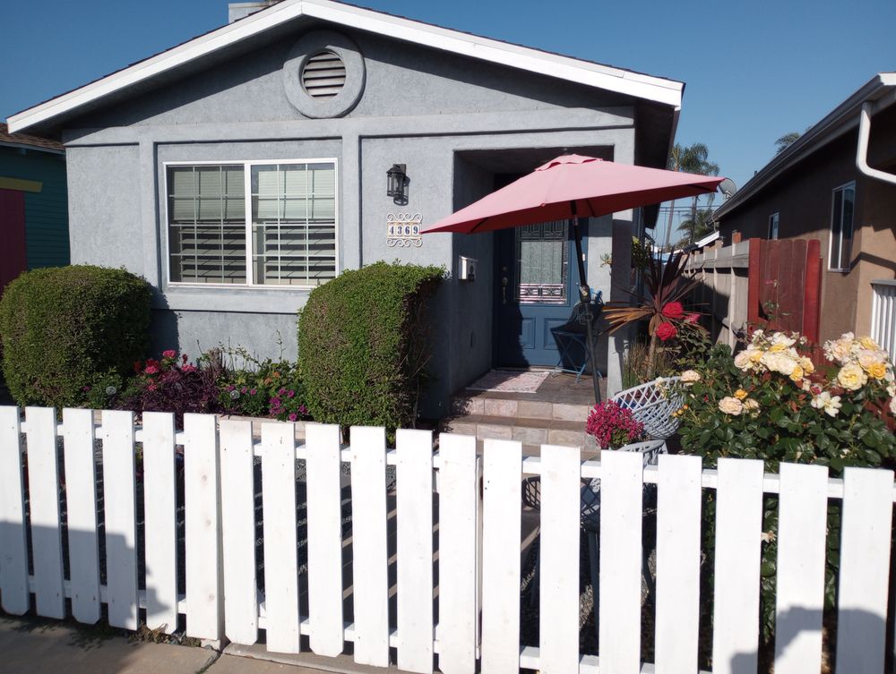 Slide of Do It Now Roofing