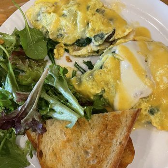 Egghead Cafe - 2/1/26 Veggie Spinach Mushroom Omelette - Coffee & Tea Near Me - Honolulu, Hawaii