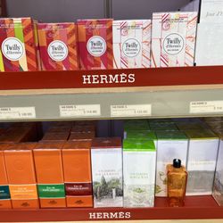 Chicago Duty Free Shops - Love to try the different perfums - BTW...I originally attached wrong photo but deleted/ corrected Duty Free ORD W 9.13.23