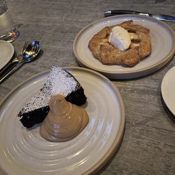 Lilia - Apple crostata & the Chocolate torta - Italian Near Me - Brooklyn, New York Lilia - Apple crostata & the Chocolate torta - Italian Near Me - Brooklyn, New York