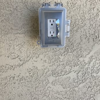 Electric Chen - Waterproof outlet - Electricians Near Me Electric Chen - Waterproof outlet - Electricians Near Me